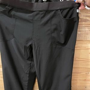 Cherokee Infinty scrub bottom